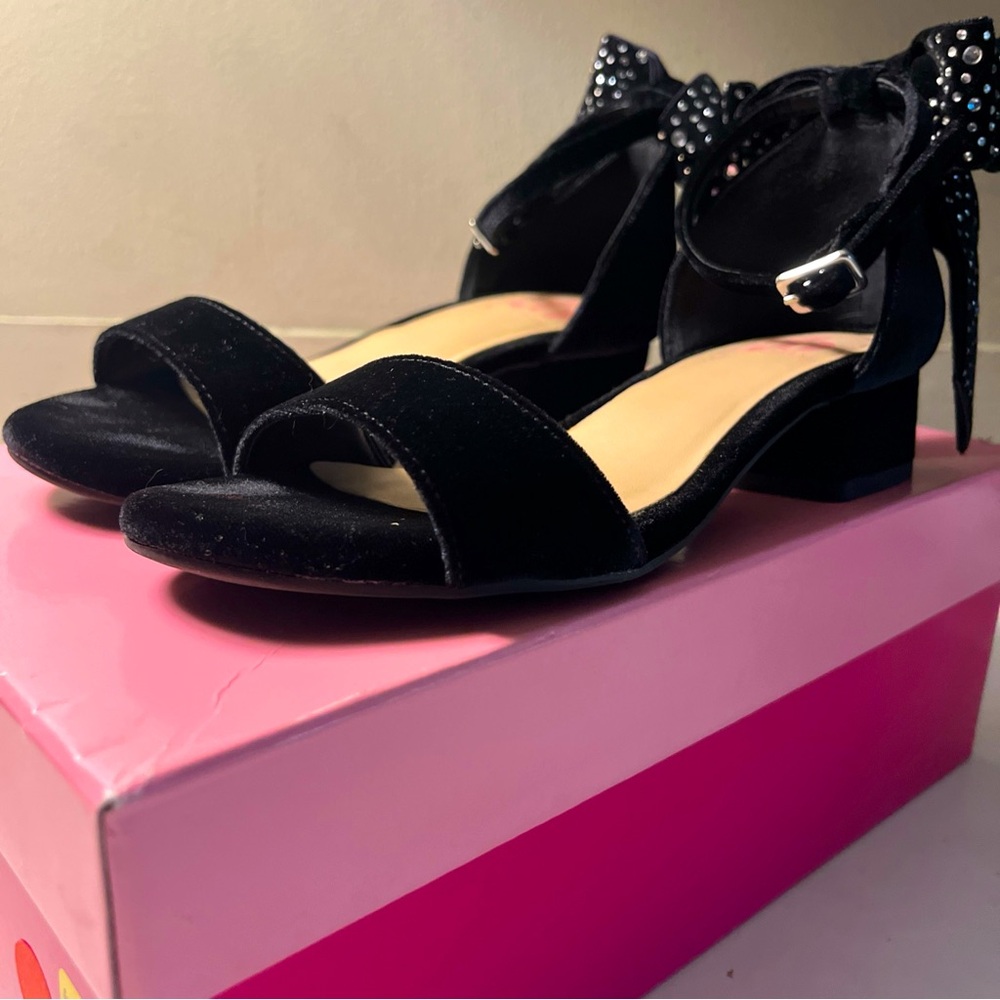 GB Girls Whimsy Black Velvet Dress Shoes Heels w/ Strap & Sparkly Bow